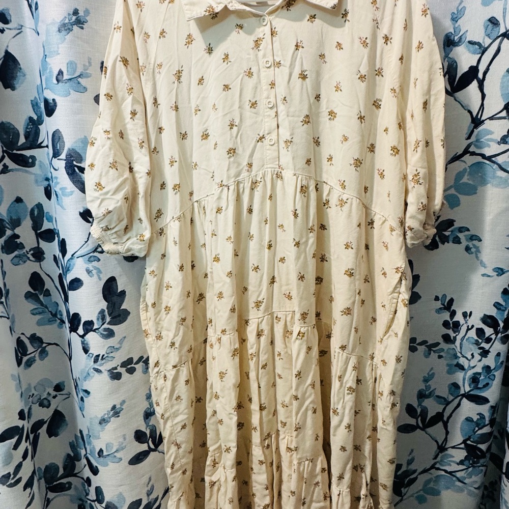 Torrid Floral Cream Button-Up Dress